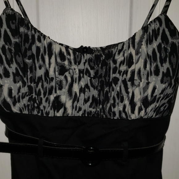 Dress - Picture 4 of 5